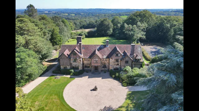 骏马传奇庄园 - 品牌故事 - 皇冠网